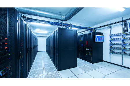 من التركيز على الحوسبة إلى التركيز على التوصيل البيني: قفزة ضوئيات السيليكون في مراكز بيانات الذكاء الاصطناعي